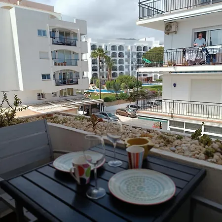 Carabeo Perla Pool Centro Апартаменты Нерха