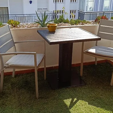 Carabeo Perla Pool Centro