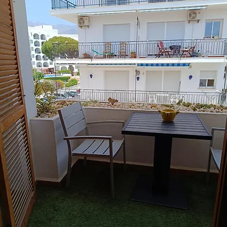 Carabeo Perla Pool Centro Апартаменты Нерха